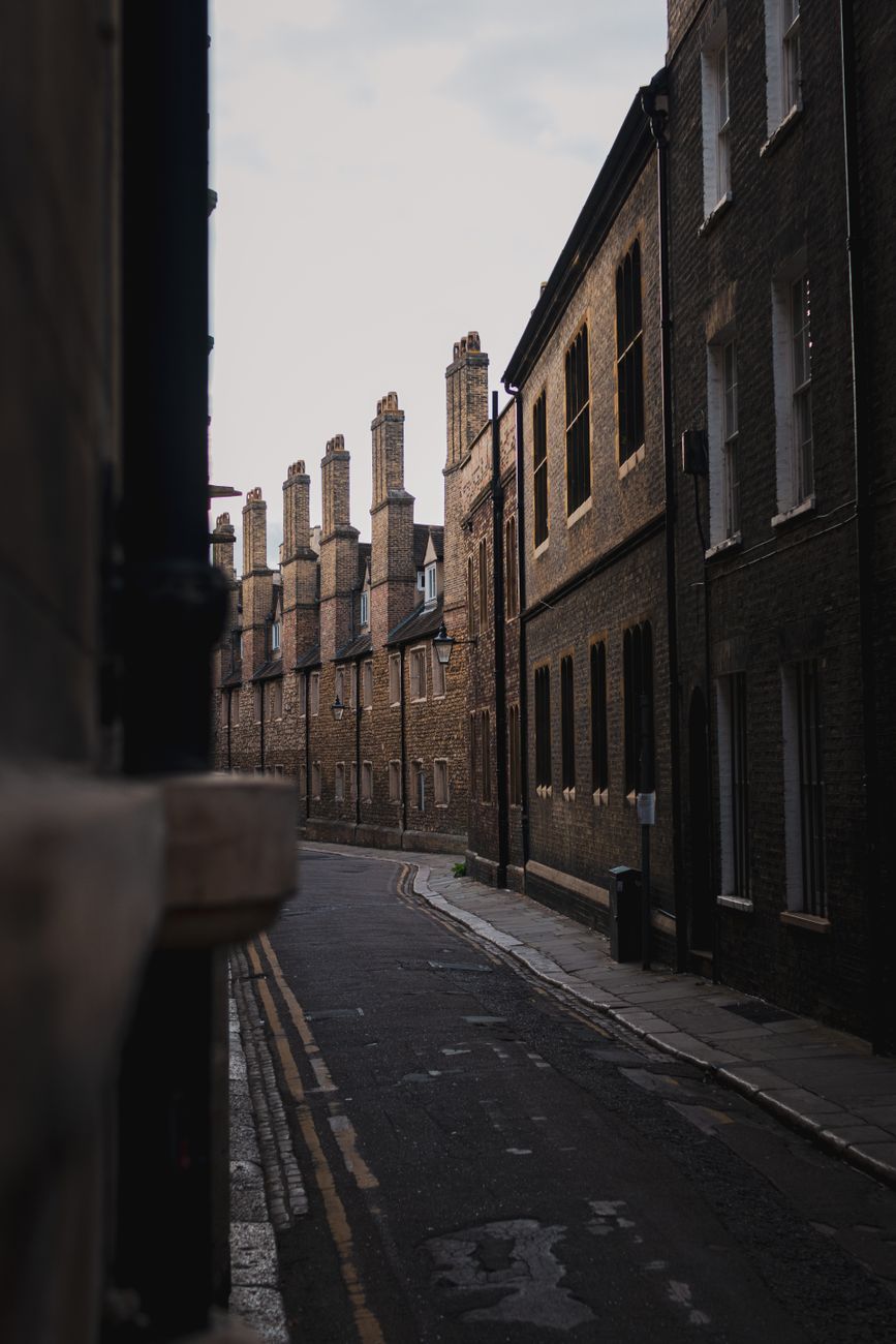 Historic Cambridge street and buildings in the city centre