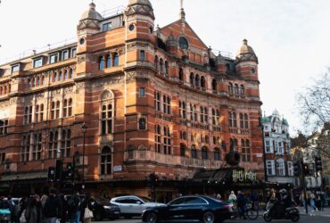 Cambridge Theatre and Live Performance: Audiences, Access and Local Culture